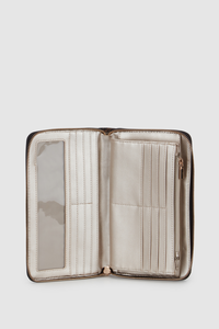 Kasinta Passport Wallet