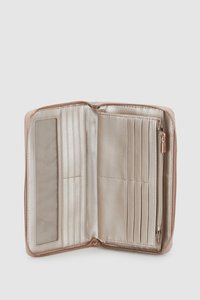 Kasinta Passport Wallet