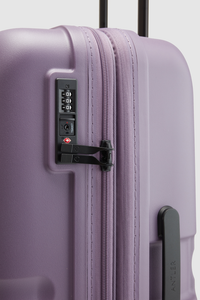 Single Stripe 81cm Suitcase